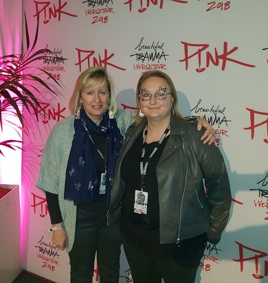 Rowena in happier times attending a P!nk concert with her mum, Sue.